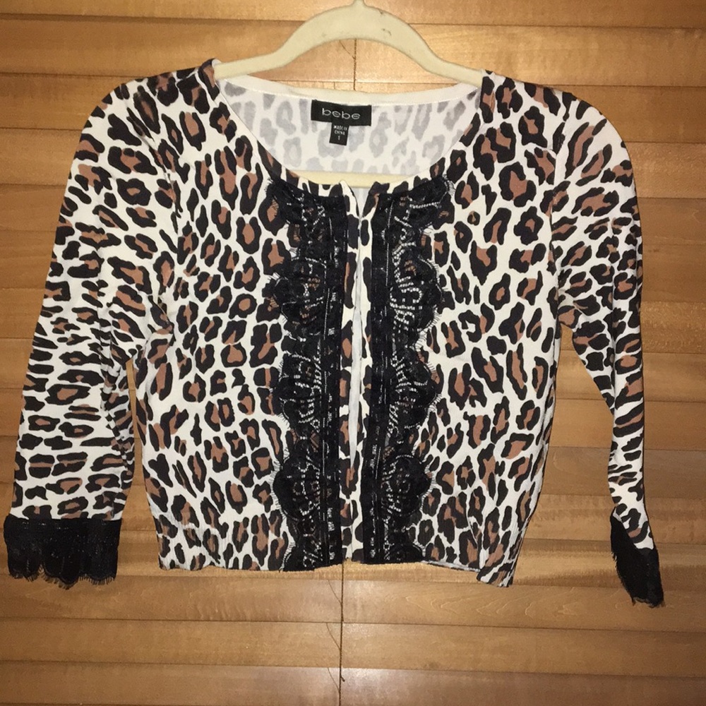 Bebe button down top